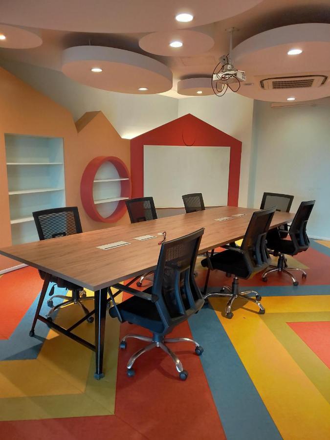 D Bunga مسلم Homestay Pool View Legoland Nusajaya Nusajaya  Eksteriør billede