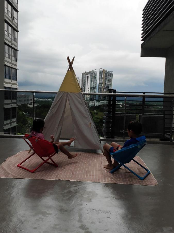 D Bunga مسلم Homestay Pool View Legoland Nusajaya Nusajaya  Eksteriør billede
