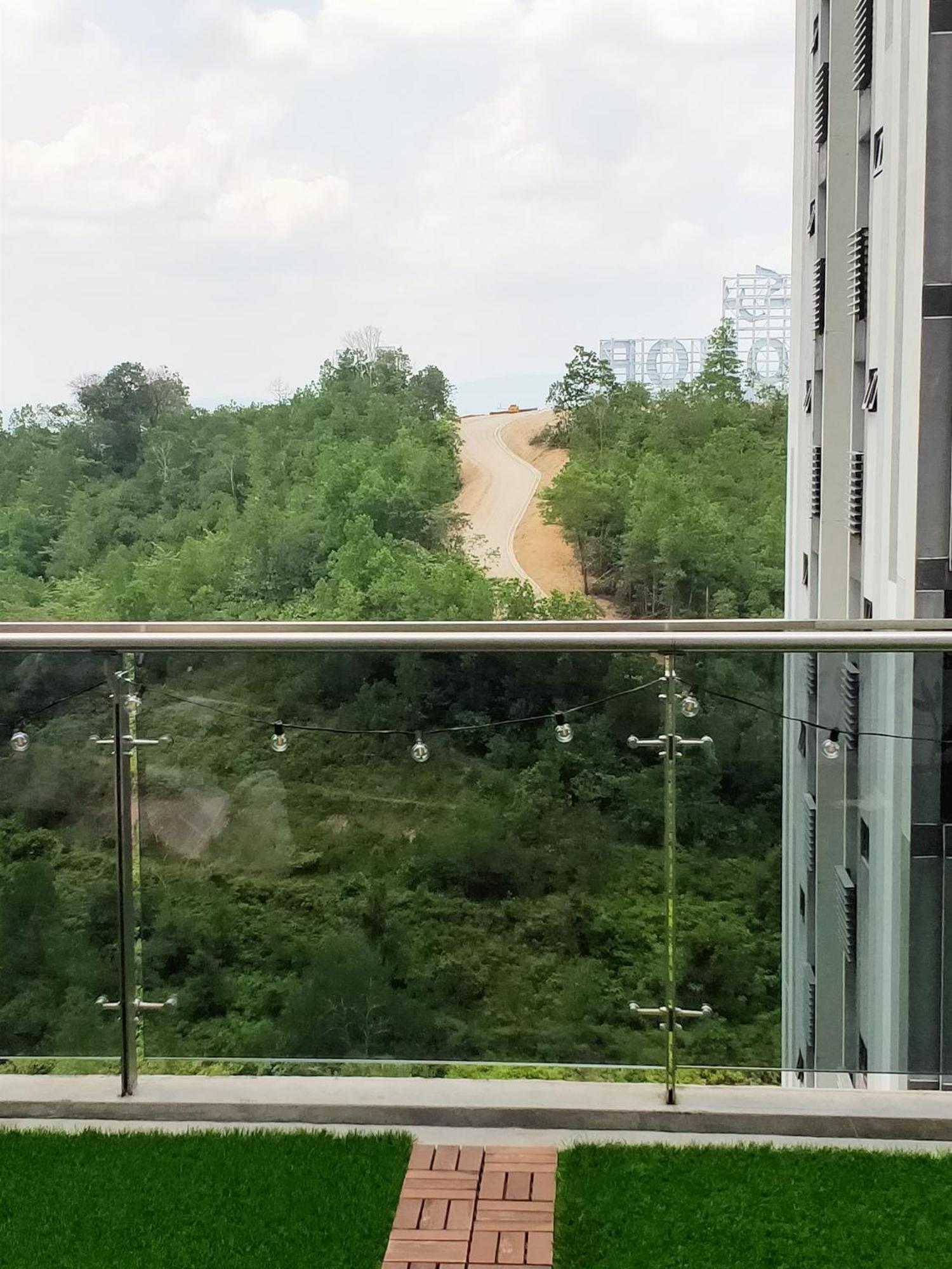 D Bunga مسلم Homestay Pool View Legoland Nusajaya Nusajaya  Eksteriør billede